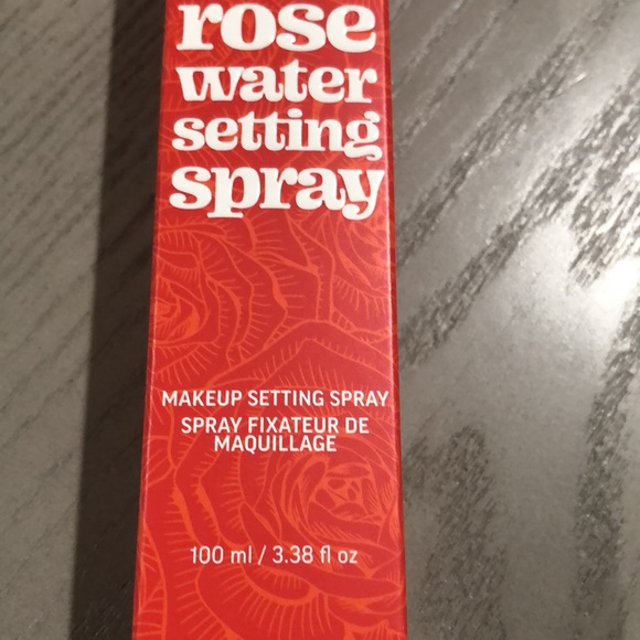 ❤️MAVEN BEAUTY ROSE WATER SETTING SPRAY❤️ - Picture 4 of 8